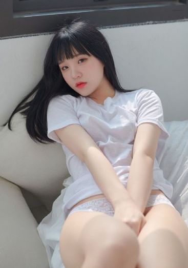 土豪后进白嫩翘臀在线视频_高清全集免费播放