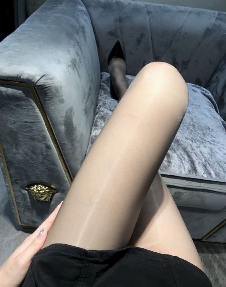 久久精品青草社区免费_蓝光高清迅雷在线观看