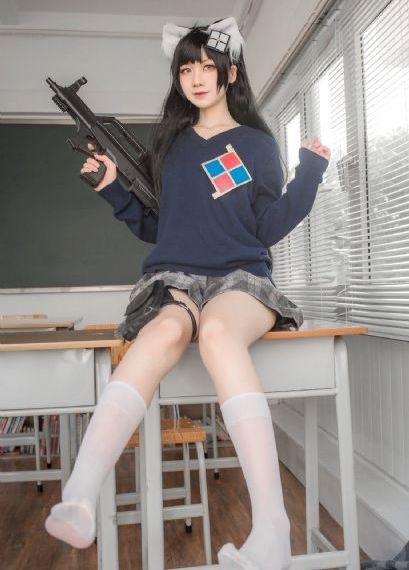 免费av视频_十万网红美女美酱