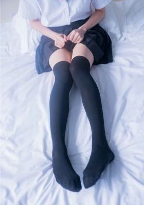 男人猛戳女人的屁股免费_完整版高清下载