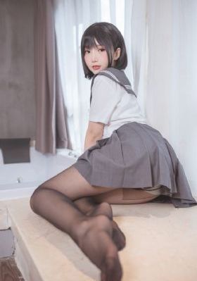 尤物国产清纯美女高潮出白浆_HD高清在线观看